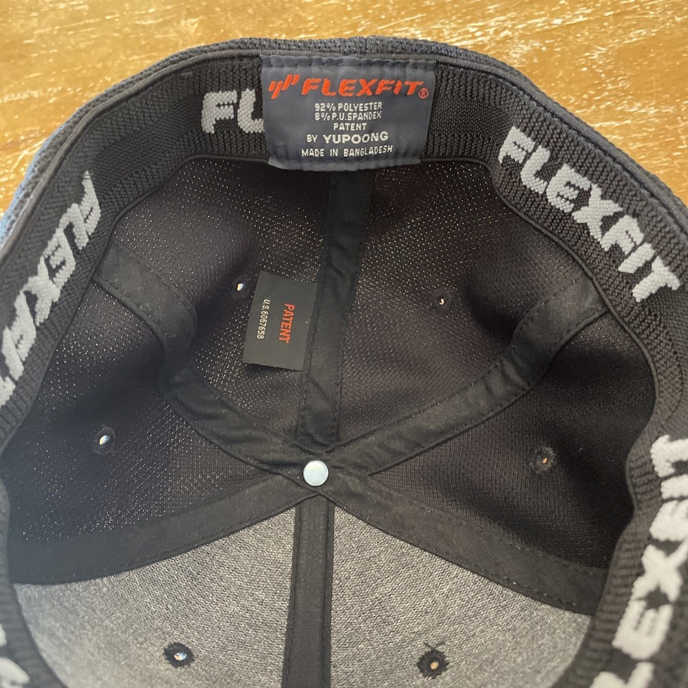 Toyota Genuine Parts 5 Panel Cap Black Red Mesh Flex Fit Hat - Picture 4 of 6